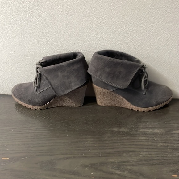 Mia Women’s Wedge Boot Grey Size 7.5 - Picture 2 of 6